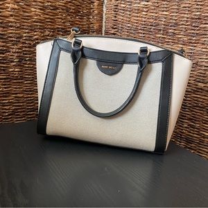 Nine West black and white purse